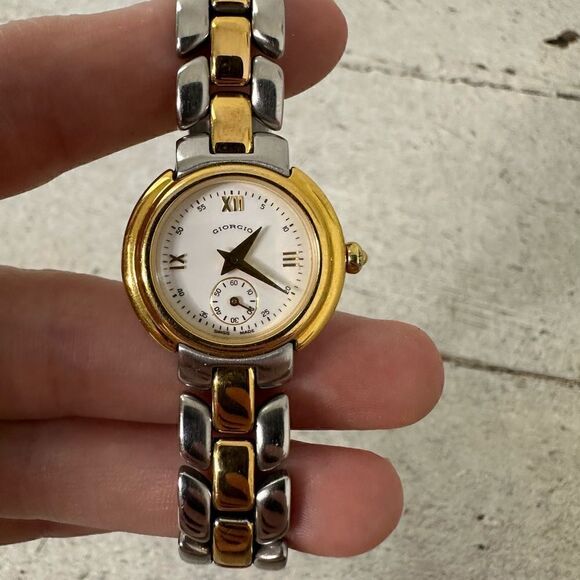 Giorgio Beverly Hills Swiss Made Ladies Watch - Picture 3 of 7